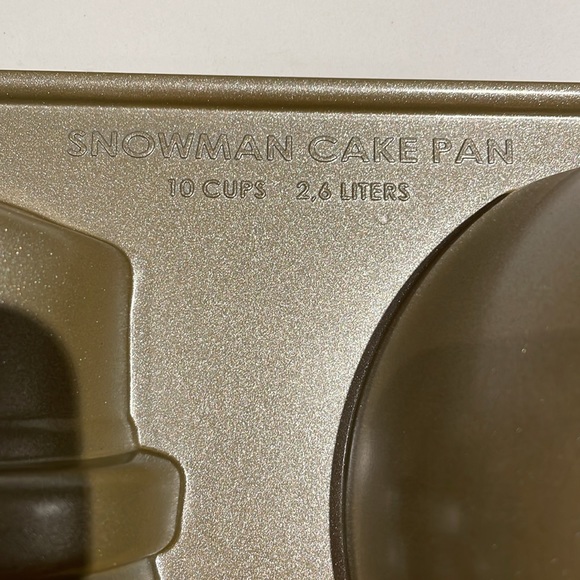 🆕 Williams-Sonoma Snowman Cake Pan 3D - Picture 4 of 7